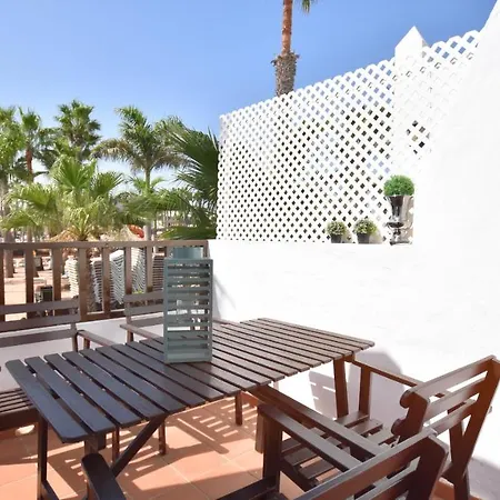 Book Jet - Oasis Pool View Apartment Corralejo